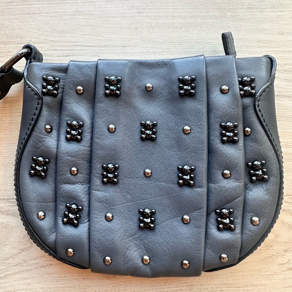 TOUS LEATHER RARE FIND Studded Gray Leather Women CLUTH